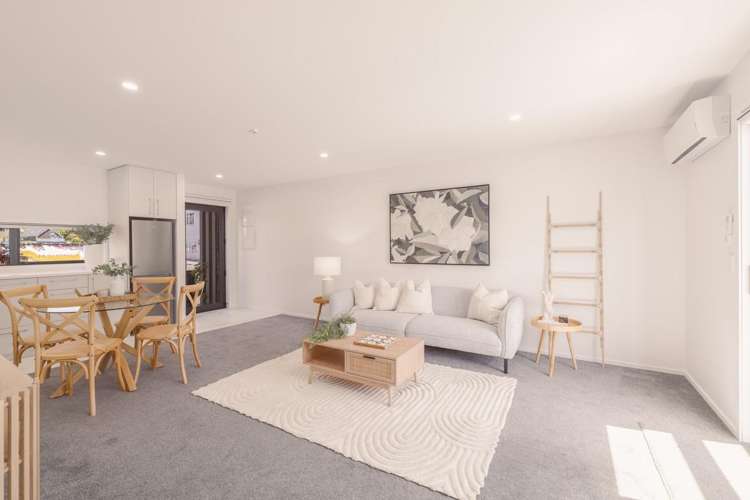 9/4 Riccarton Road Riccarton_2