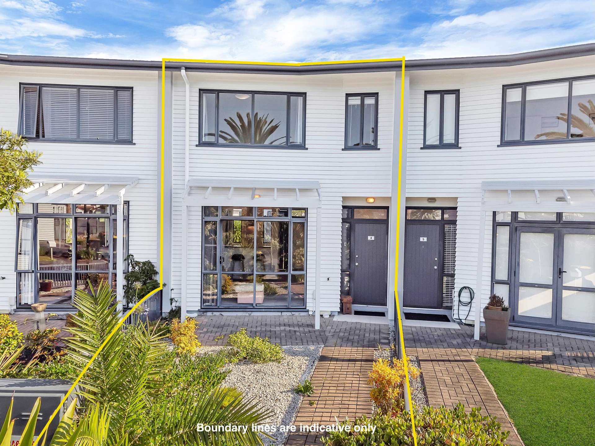 4/2 Armoy Drive East Tamaki_0