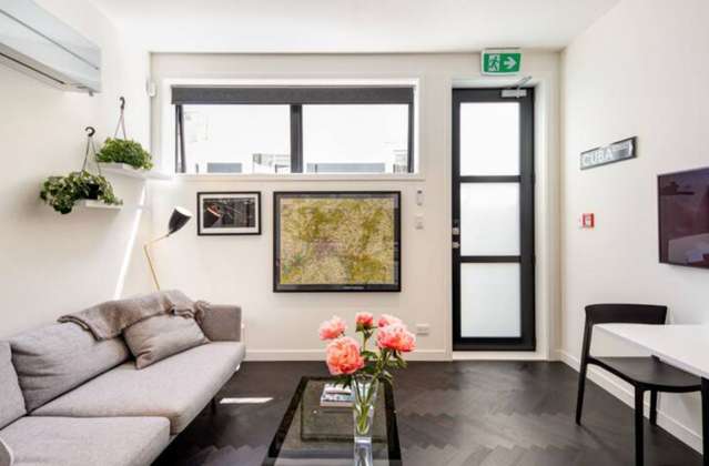 Modern Apartment in Cuba Precinct - short term