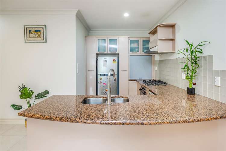 12/126 Stancombe Road Flat Bush_12