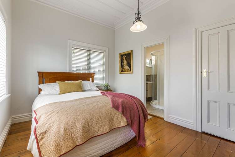 13 Mozeley Avenue Devonport_19