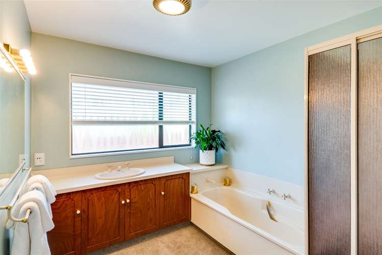 2 Webb Place Taradale_15