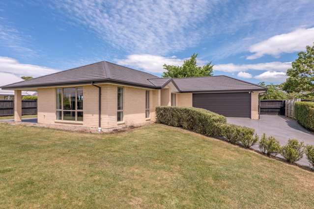 4 Eaton Place Lincoln_1