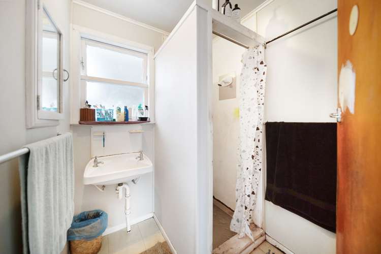 27 Fisher Crescent Otara_9