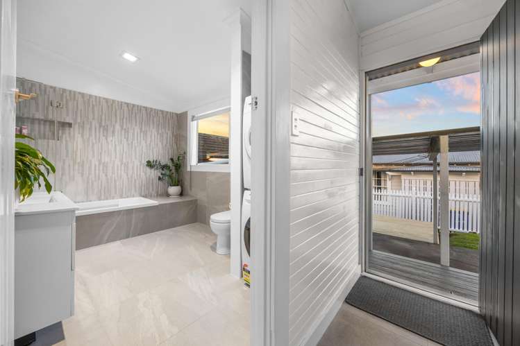 1/141 Colwill Road Massey_27
