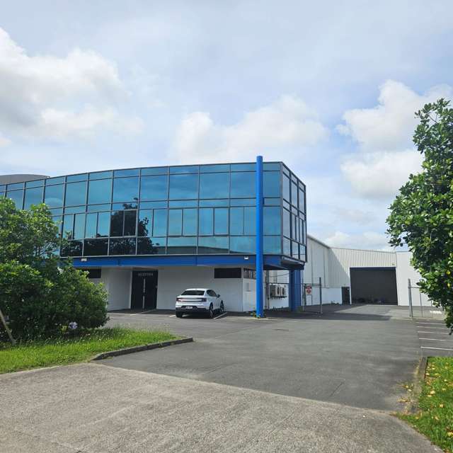 Unit A/60 Cryers Road East Tamaki_1