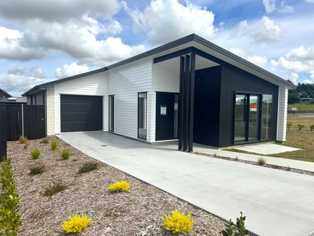 Stylish & Brand New - Paerata Rise