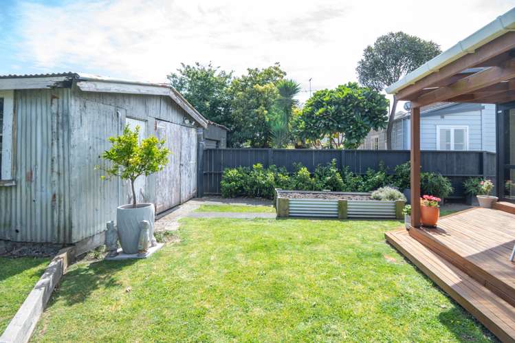 12 Root Street Gisborne_26