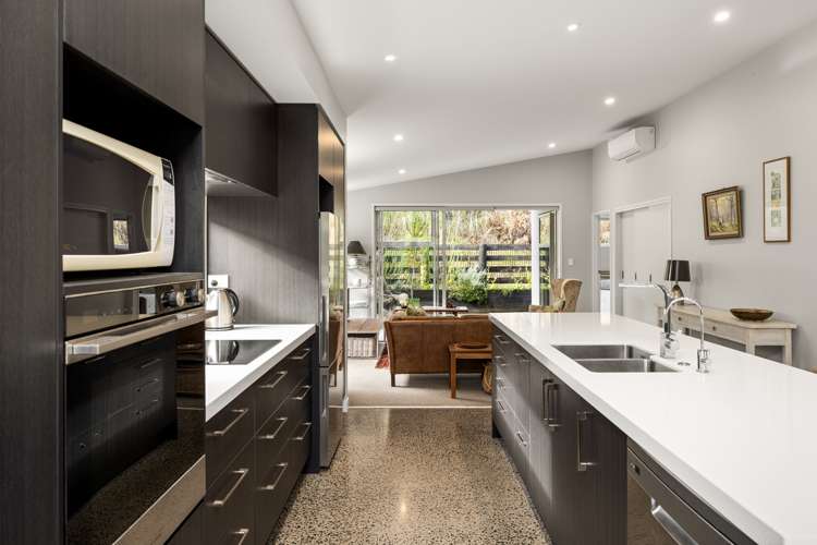 34 Saint Pauls Drive Brookfield_4