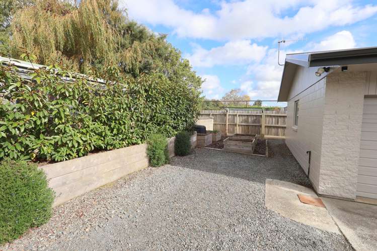 60 Waihopai Street Rosedale_35