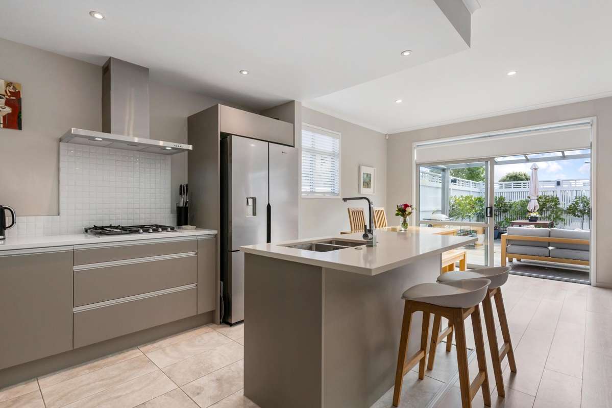 2 Skylark Road_2