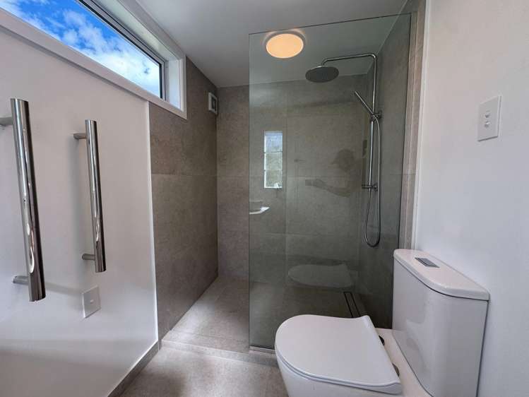 8 Wellington Road Surfdale_6