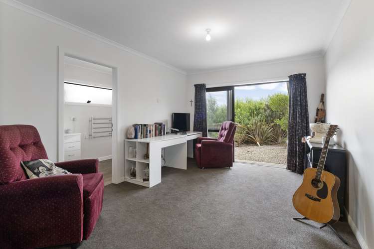 14 Duncans Way Otaki Beach_11