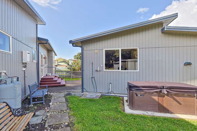 9 John Ross Place Kairakau Beach_18