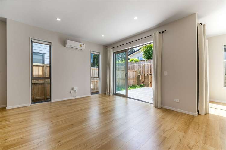 71c Glenmore Road Sunnyhills_5