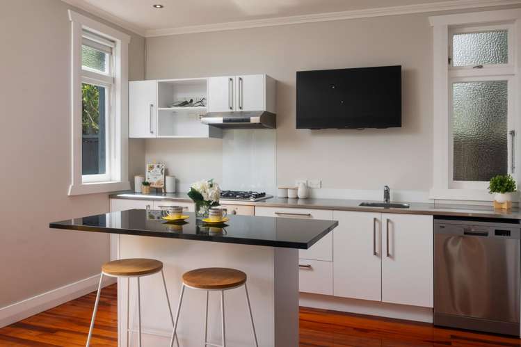 69 Old Mill Road Westmere_10