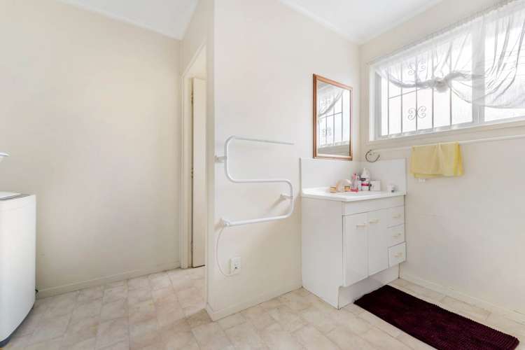 1/1 Sturges Road Henderson_6