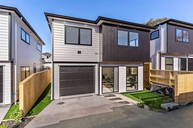 21 B, C, D Borrowdace Avenue Botany Downs_1