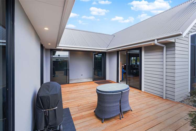 37 The Esplanade Pegasus_19