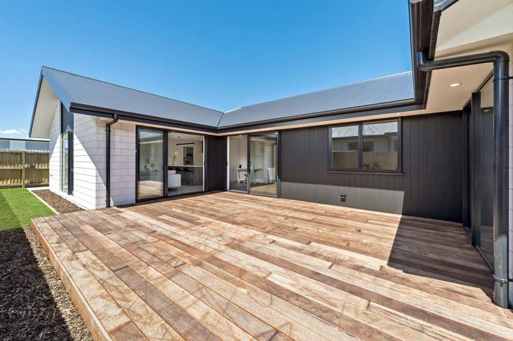 7 Hollard Crescent Lincoln_22