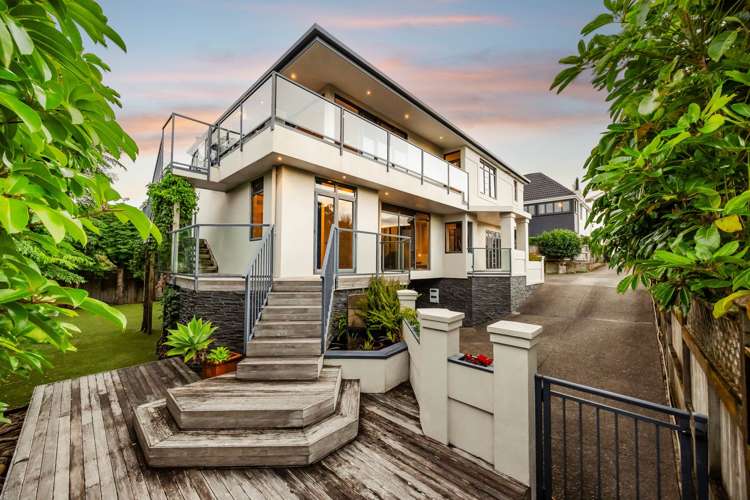 9a Scarboro Terrace Murrays Bay_17