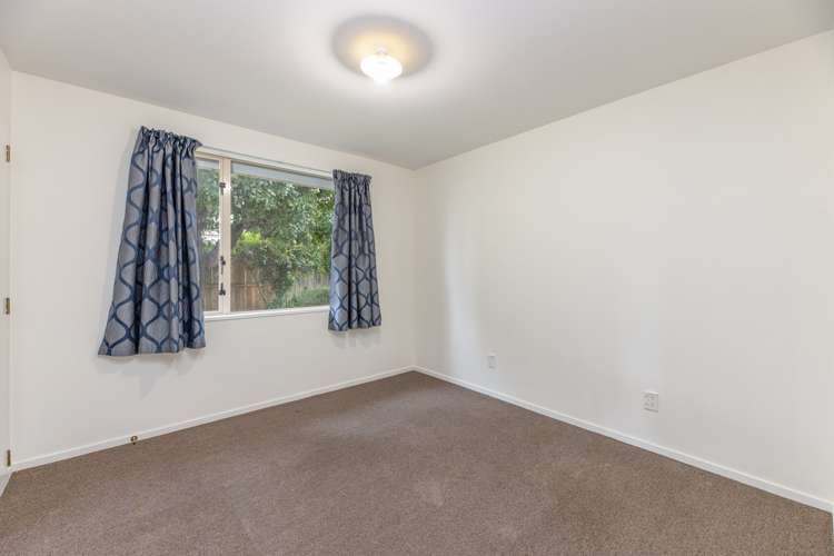 2/100 Springs Road Hornby_5