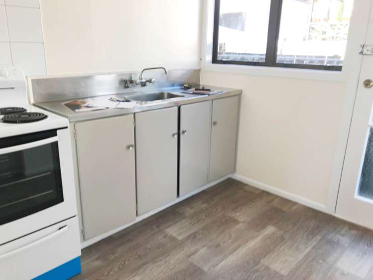 3/11 Rustic Avenue Mount Roskill_5