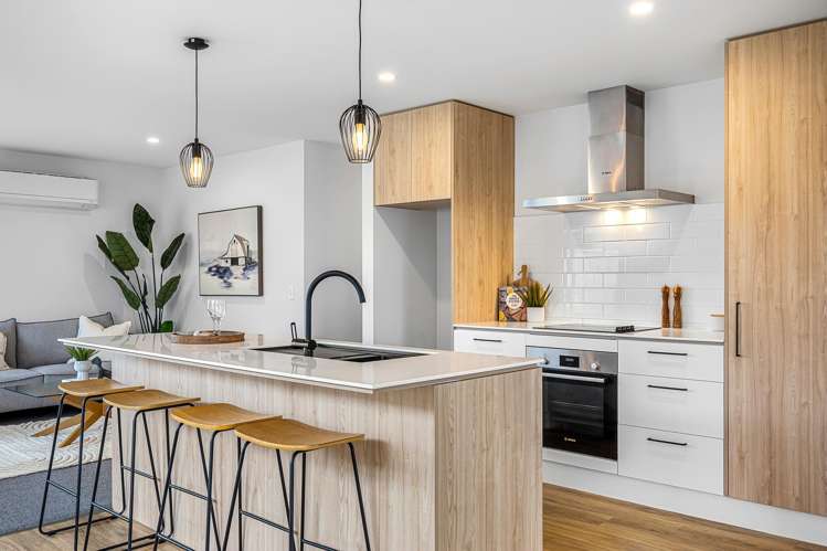 167 Faringdon Boulevard Rolleston_2