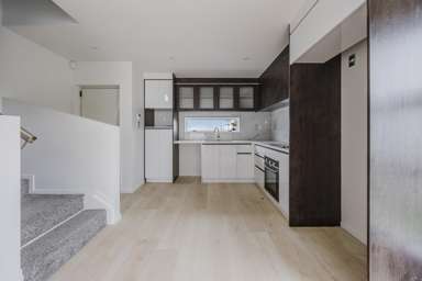 1-12/48 Claude Road_1