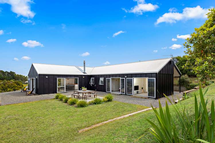 220 Schollum Road Big Omaha_2