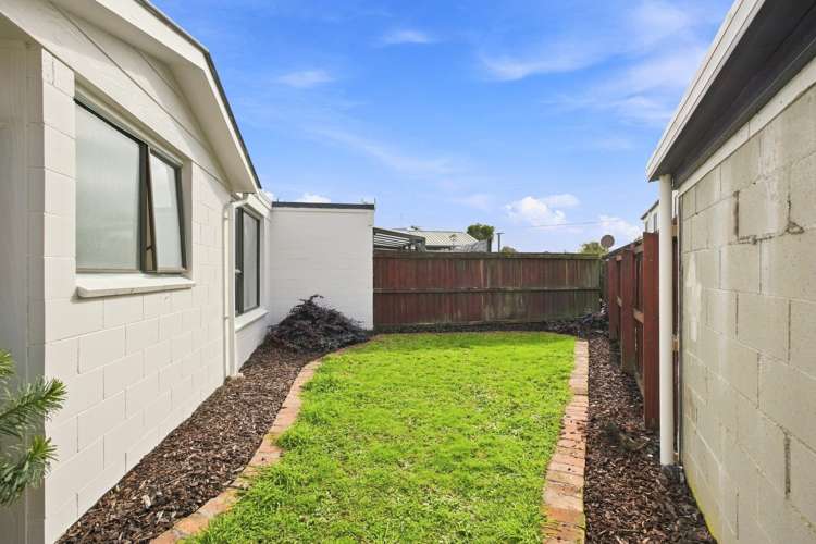2/75 Spencer Street Addington_18