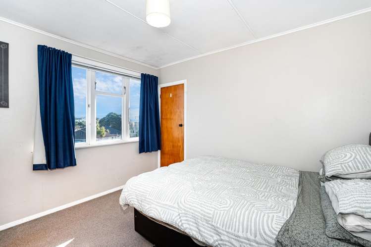 101 Hereford Street Cannons Creek_11