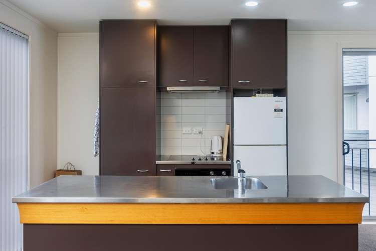 57/3 Wagener Place_2
