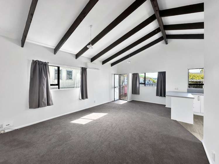 121C Bell Street 1235_1