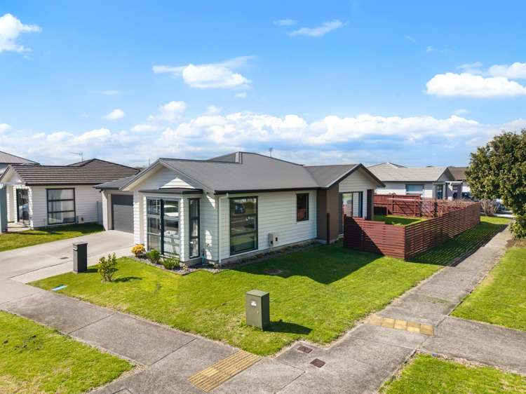11 Soaring Bird Drive Takanini_27