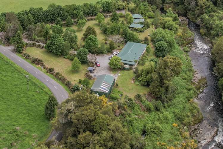 3 Mangles Valley Road Murchison_19