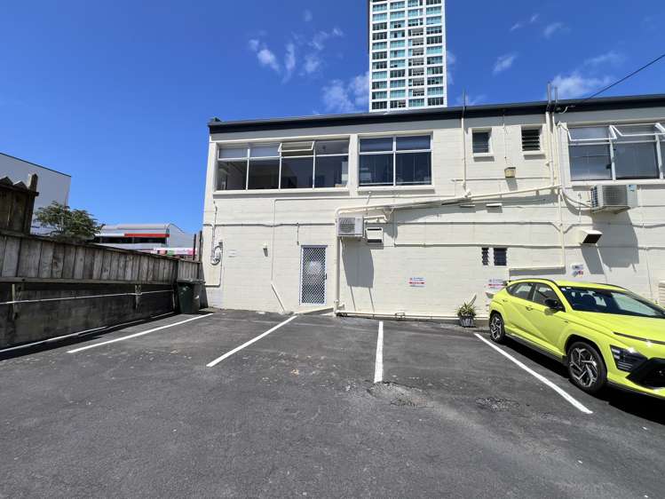 Shop 2/5 Huron Street Takapuna_9