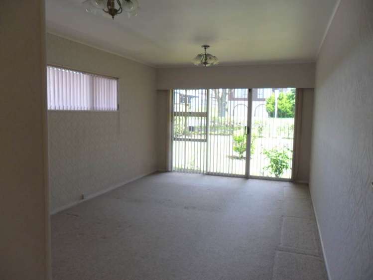 242 Queen Street Pukekohe_8