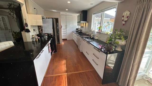 23 Murvale Drive Bucklands Beach_4