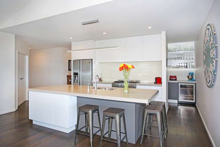 11 Bernora Crescent Bombay_6