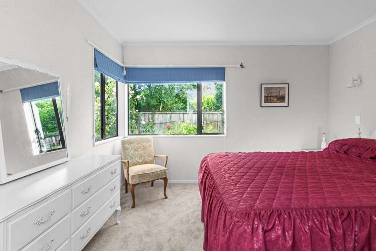 8 Bishops Close Greenmeadows_11