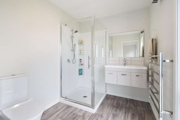 61 Wilson Street Bulls_10