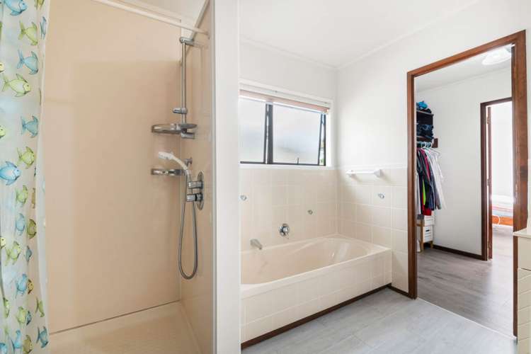 17 Palliser Lane Browns Bay_11