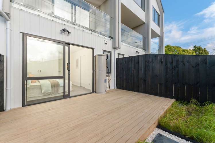 4/113 Te Atatu Road Te Atatu South_9