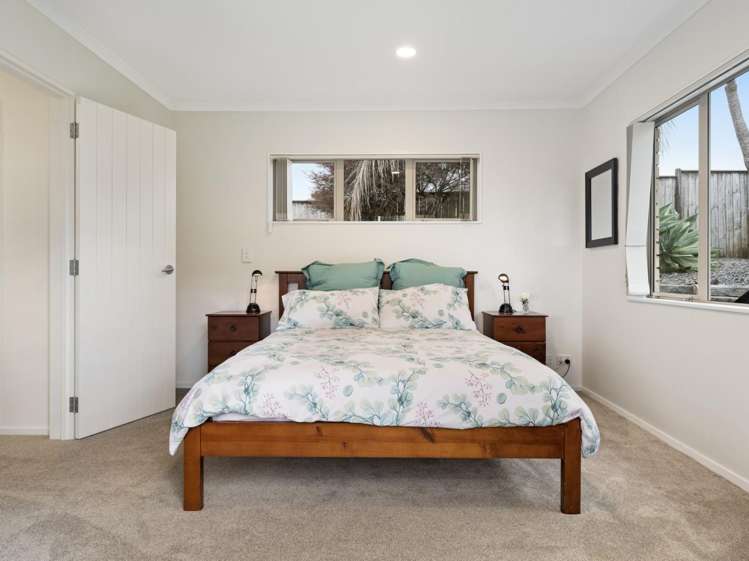 8 Tui Brae Beachlands_23