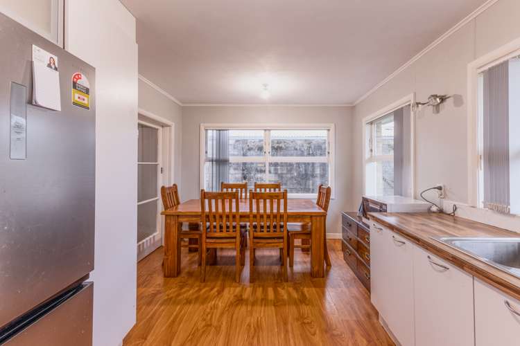 272 Fox Street Hamilton East_3