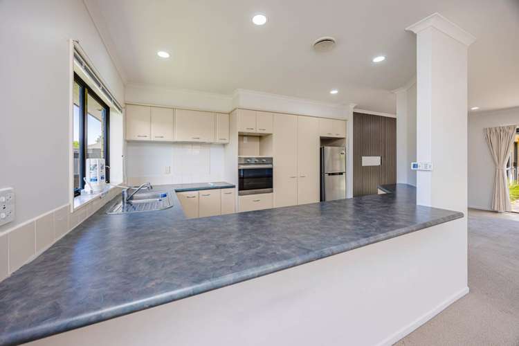 33 Belcoo Crescent East Tamaki_10