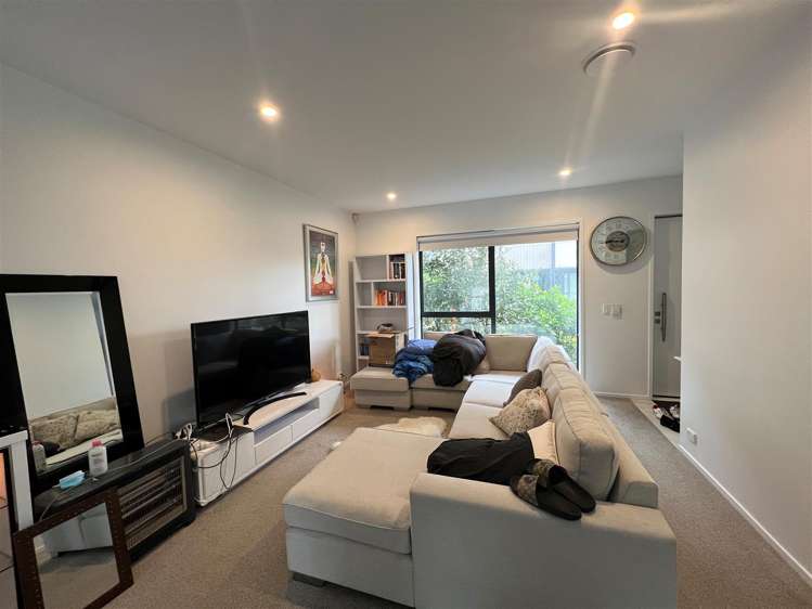 12 Kimiora Street Three Kings_1