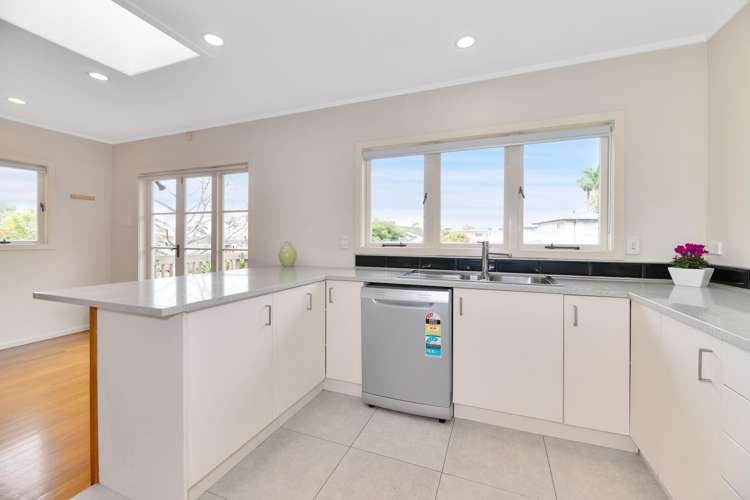 21 James Evans Drive Northcote_9