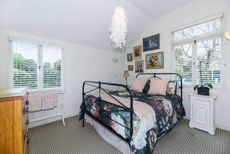 5 Rendcomb Place Hillsborough_16